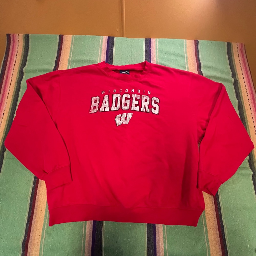 Campus Heritage Wisconsin Badgers Sweatshirt Mens XXL Red Graphic Crewneck NCAA